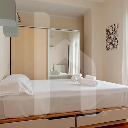 Homiday- Charm And Relax - Centro Storico